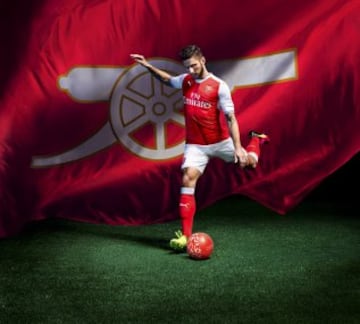 Arsenal unveil new 2016-17 kit