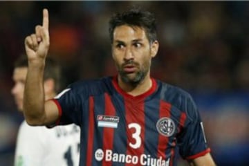 En su última etapa como futbolista se fue a San Lorenzo de Argentina. El colombiano disputó el Mundial de Clubes. Jugó 39 partidos. 