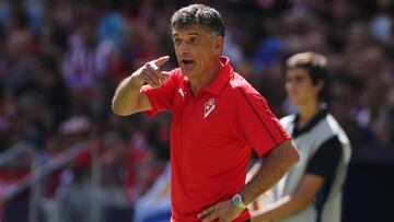 Mendilibar: "Debemos jugar lejos de nuestra portería"