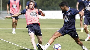Luisinho y Juanfran, durante un entrenamiento del Deportivo.