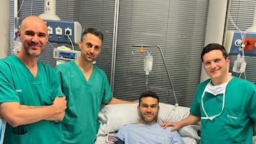 Jorge Molina tras la operaci¨®n a la que fue sometido.