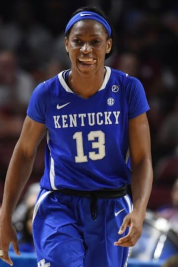 3. Evelyn Akhator (Dallas Wings)