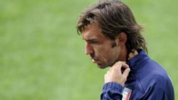 El centrocampista Andrea Pirlo durante un entrenamiento con Italia.