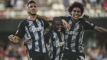 El internacional panameño de 21 años disputará la Segunda División española con el equipo murciano, donde será uno de los grandes talentos a seguir.