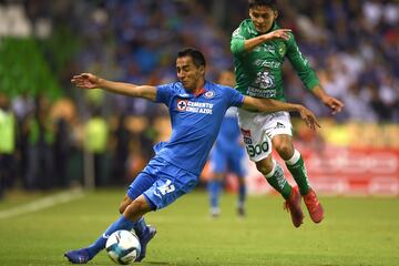 Roberto Alvarado de Cruz Azul escucharía oferta de Chivas