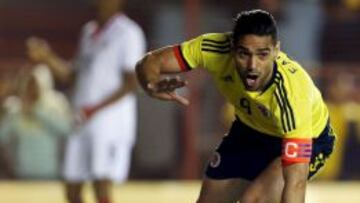 Falcao cambia de cara cuando juega con Colombia