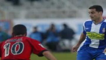 <b>LIBRE. </B> Ito, tras jugar cedido en el Espanyol, se ha desvinculado del Betis para buscar nuevo destino.