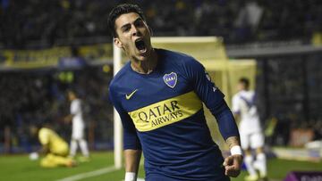 El extremo argentino, Cristian Pav&oacute;n, no quita el dedo del rengl&oacute;n, prefiere volver a ser dirigido por Barros Schelotto que emigrar al f&uacute;tbol de Europa.