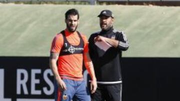 Negredo y Nuno.