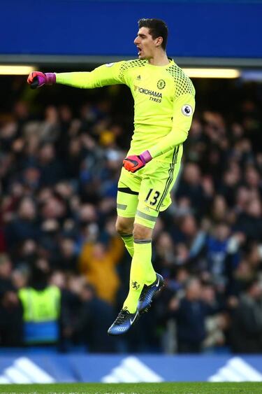 El Chelsea acumula 12 triunfos seguidos, récord del club