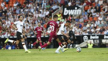El 1x1 del Valencia: Coquelin sostiene la sociedad Rodrigo-Maxi