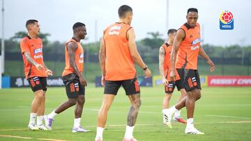 Ambiente amable en el entreno antes de su viaje a Venezuela.