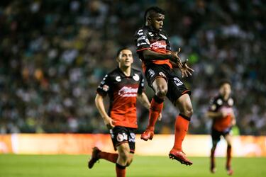 Tijuana se metió al estadio de León y consiguió sacar un empate que le sirve para sus aspiraciones de liguilla. Con 22 unidades, los fronterizos están dentro de los ocho primeros lugares y entrar a la fiesta grande depende de ellos mismos. Del otro lado, León ya dejó atrás un torneo en el que no cumplió las expectativas de juego ni resultados. 