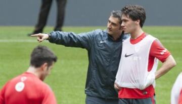 Ernesto Valverde con Unai. 