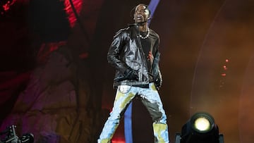 Travis Scott est&aacute; &ldquo;absolutamente devastado&rdquo; tras lo sucedido en el Festival Astroworld donde al menos ocho personas murieron y m&aacute;s de 300 resultaron heridas.