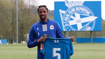 Abdoulaye Ba llevar&aacute; el cinco.