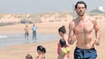 <b>TRABAJO EJEMPLAR. </b>Garbajosa se está empleando a fondo en la concentración de San Fernando.