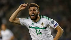 Irlanda del Norte gana en Bakú y se asienta en la segunda plaza