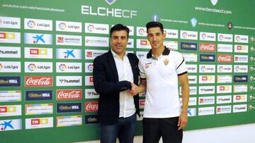 Pere Milla junto a Nico Rodr&iacute;guez en su presentaci&oacute;n con el Elche.