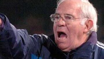 <b>ESPAÑA SE LA JUEGA.</b> La selección tiene un complicado encuentro el miércoles 30 contra Serbia, clasificatorio para el Mundial 2006. Antes, amistoso el sábado 26 ante China en Salamanca.