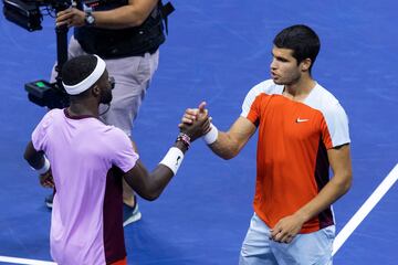 Partido de semifinales del US Open de tenis entre Carlos Alcaraz y Frances Tiafoe.