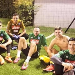 James y una foto para alimentar rumores sobre Napoli