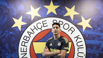 Edson Álvarez recibe su primer golpe en Fenerbahçe