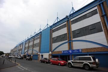 El estadio está ubicado en la ciudad de Gillingham, Kent, Inglaterra. Desde su construcción en 1893 ha sufrido numerosas remodelaciones, y aunque por dentro su apariencia es bonita, los exteriores no corresponden con un bello estadio. 