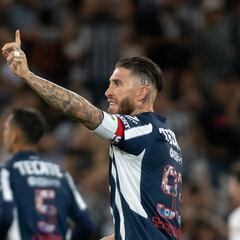 Sergio Ramos da la cara en medio del momento crítico de Rayados