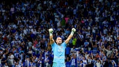 Dmitrovic, el reverso de Joan García: “Las comparaciones son positivas”