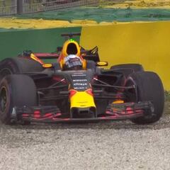 Ricciardo, "frustrado": accidente e iguala su peor comienzo en casa