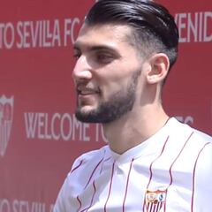 La promesa que ha hecho Rafa Mir al ser presentado con el Sevilla
