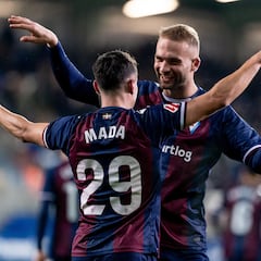 Mada inaugura su casillero: “No puedo pedir más”