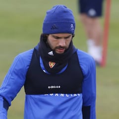 Buff sólo sufre una bursitis en la rodilla y es seria duda