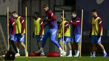 El regreso de Piqué, la gran novedad de la lista para Sevilla