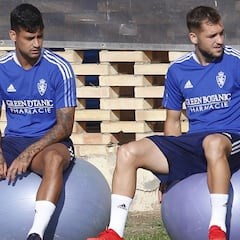 Francés, Vada o Francho y Nano Mesa apuntan al once