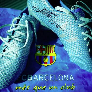 Froome agradece a Messi el regalo de unas botas firmadas