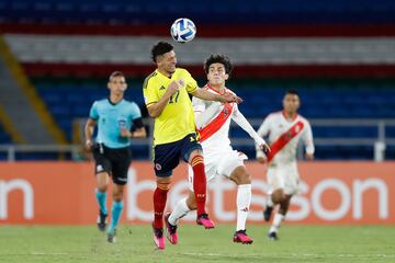 Colombia derrotó a Perú en su segundo partido del campeonato, sumando así sus primeros tres puntos.
