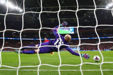 Willy weeps tears of joy after shoot-out heroics