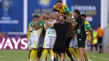 Defensa y Justicia, séptimo equipo argentino en levantar la Sudamericana