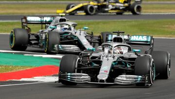 Lewis Hamilton (Mercedes W10) y Valtteri Bottas. F1 2019.
