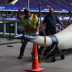 Los Vikings instalan un cuerno gigante en su nuevo estadio