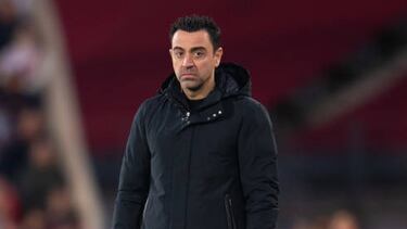 ALMERIA, SPAIN - FEBRUARY 26: Xavi Hernandez, head coach of FC Barcelona looks on during the LaLiga Santander match between UD Almeria and FC Barcelona at Juegos Mediterraneos on February 26, 2023 in Almeria, Spain. (Photo by Aitor Alcalde Colomer/Getty Images)