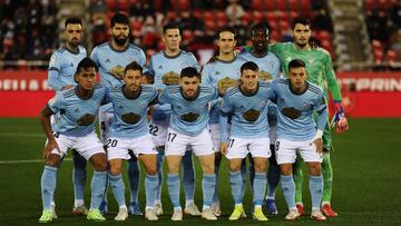 Los jugadores del Celta posan al inicio del partido contra el Mallorca.