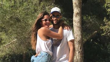 Mario Su¨¢rez cubre de regalos a Malena Costa por su cumplea?os