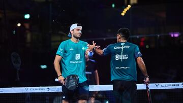 Galán y Chingotto se felicitan.