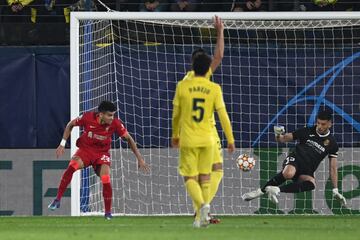 2-2. Luis Díaz marca el segundo gol.