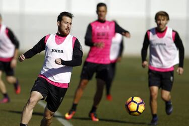 Alcaraz: "We shouldn't be afraid to keep hold of the ball against Real Madrid"