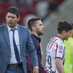 José Cardozo no ve segura su continuidad en Chivas