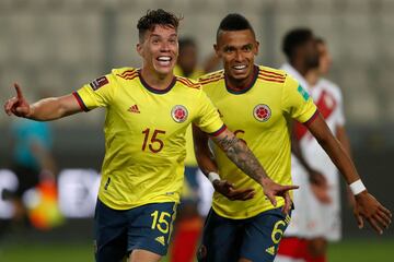 La Selección Colombia derrotó 0-3 a Perú en el estadio Nacional de Lima, por la séptima jornada de las Eliminatorias Sudamericanas.